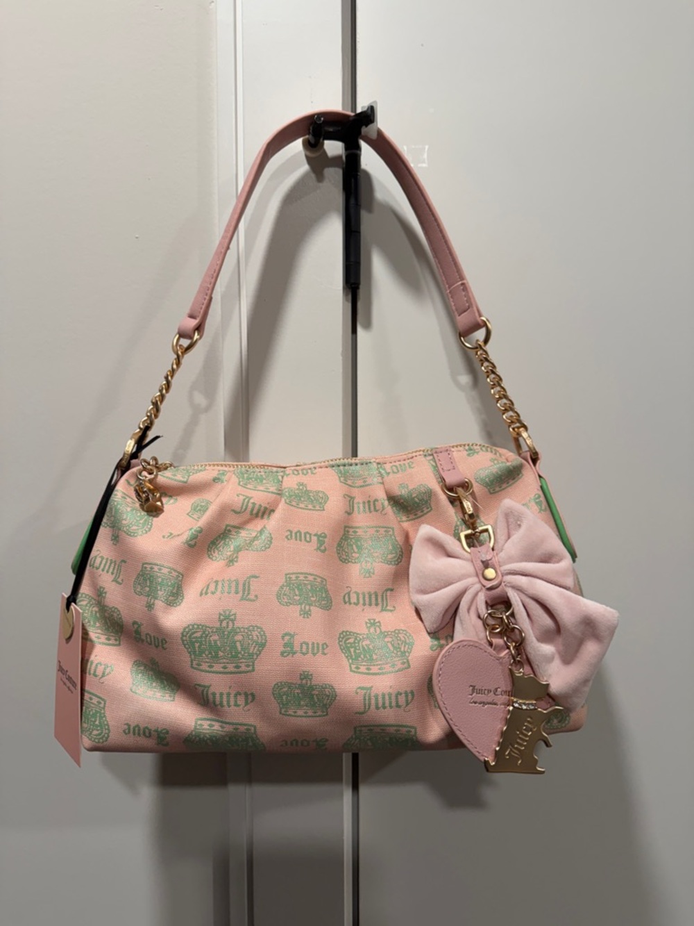 Juicy Couture Fan Club Shoulder Bag in Pink Diamond Retro